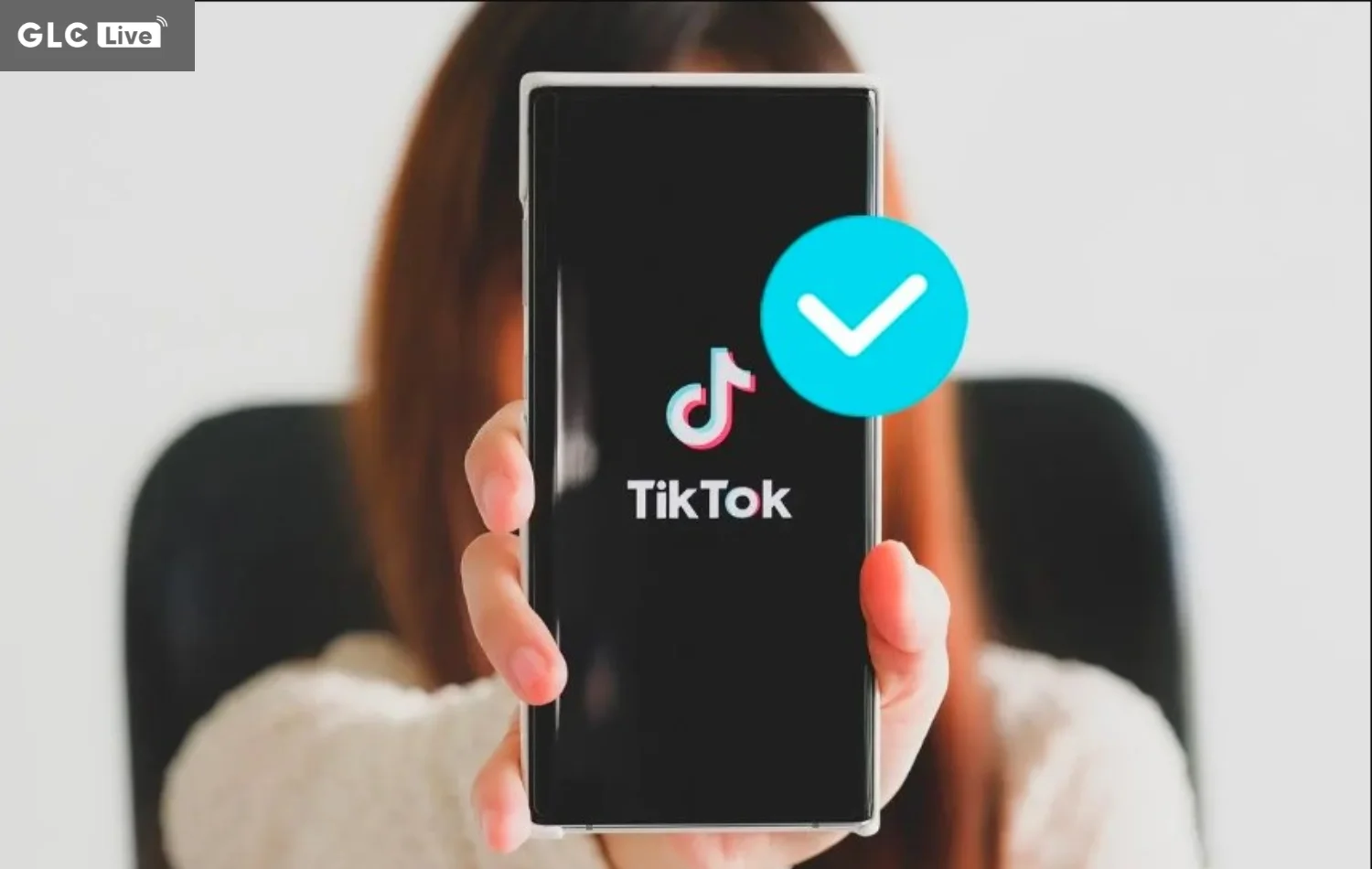 cách đăng ký tích xanh TikTok lưu ý